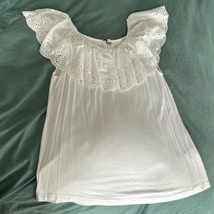 White ruffle tank size XL
